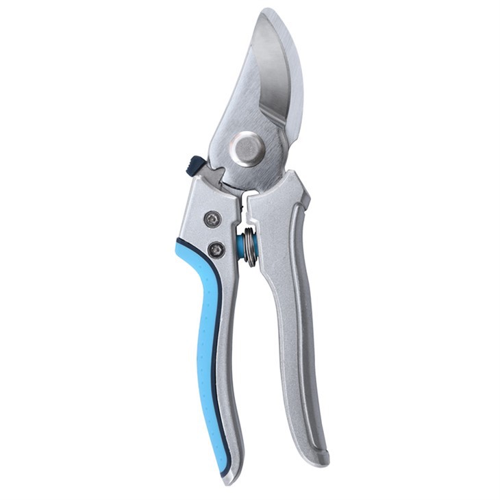 กรรไกรตัดแต่งคุณภาพสูง